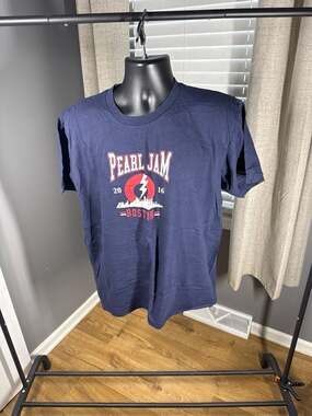 Pearl Jam 2016 Boston Fenway Park Concert Tour T-Shirt Navy XL